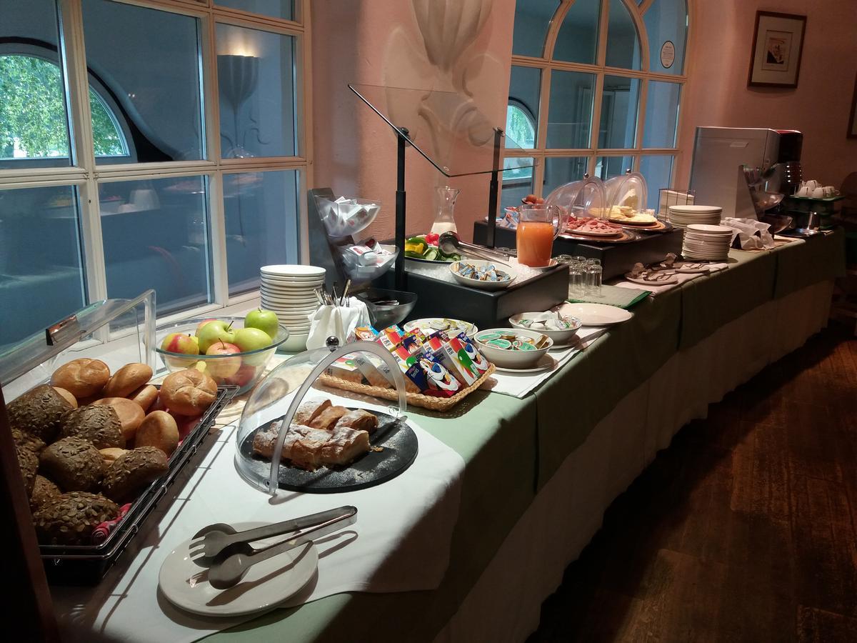 Seminarhotel Göttlesbrunn Екстериор снимка